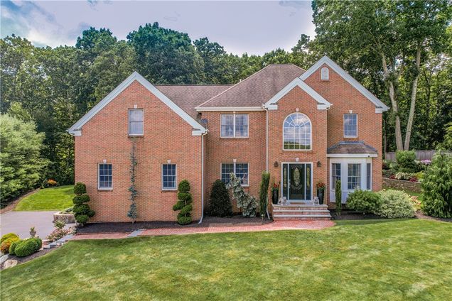 19 Red Brook Crossing Lincoln, RI House Sold - Photo 1 of 46. Opens carousel modal