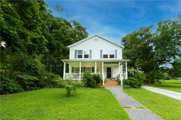 42 Ocean Avenue Jamestown, RI House Sold - Photo 1 of 35. Opens carousel modal
