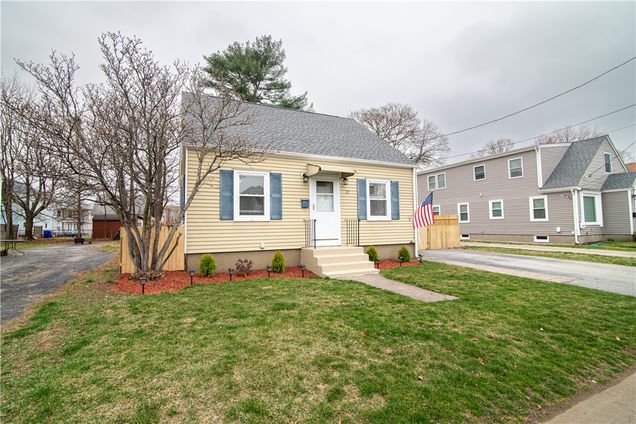 22 Bowen Street Pawtucket, RI House Sold - Photo 1 of 50. Opens carousel modal