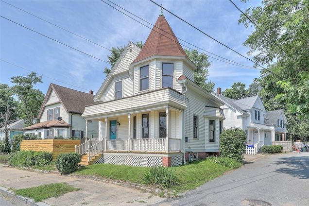 11 Alger Avenue Providence, RI House Sold - Photo 1 of 29. Opens carousel modal