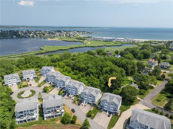 100 Algonquin Road Unit 13