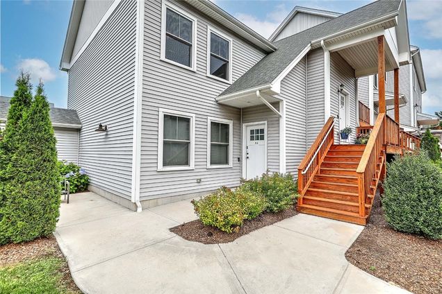 8 Jupiter Lane Unit B