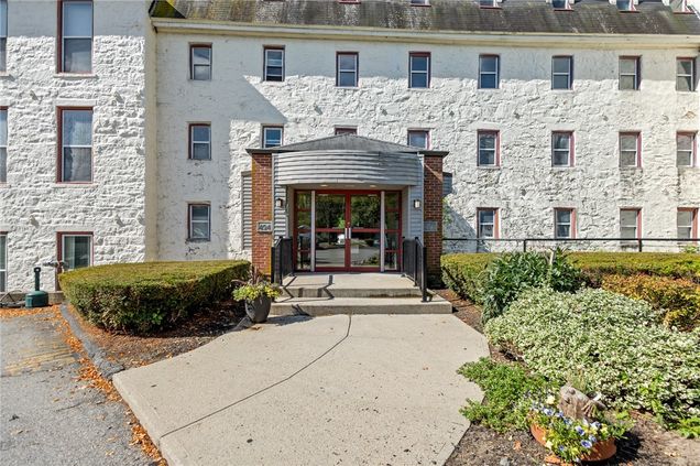494 Woonasquatucket Avenue Unit 504