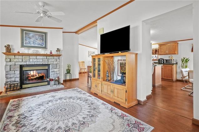 16 Giovanni Rose Court
