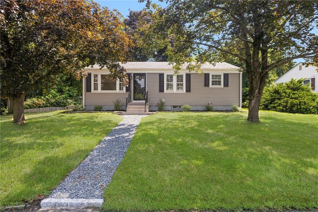 71 Waycross Drive Warwick, RI House Active - Photo 1 of 20. Opens carousel modal
