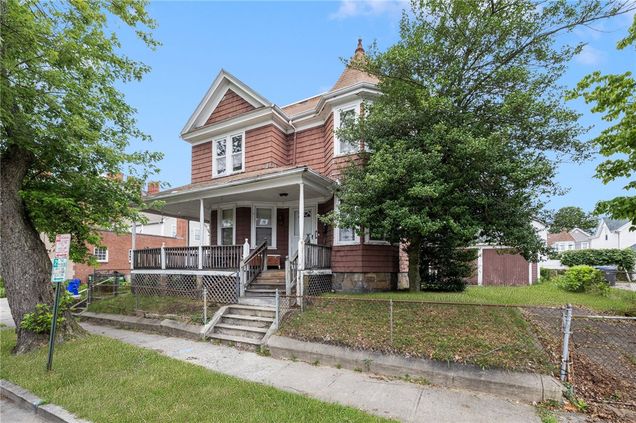 313 Vermont Avenue