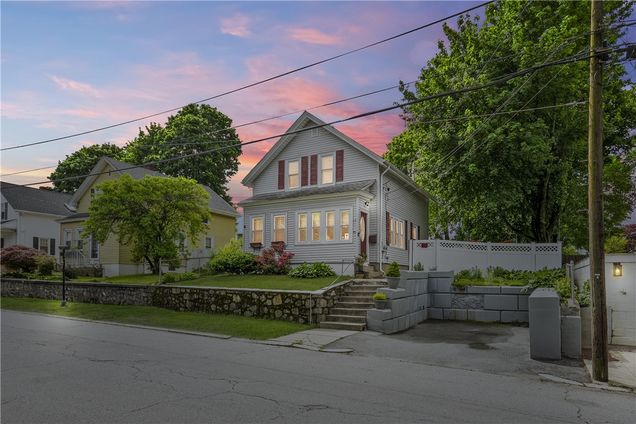 40 Vincent Avenue