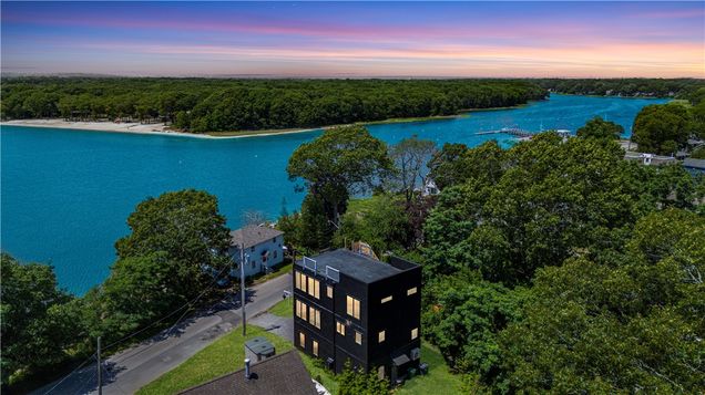 388 Sea View Drive