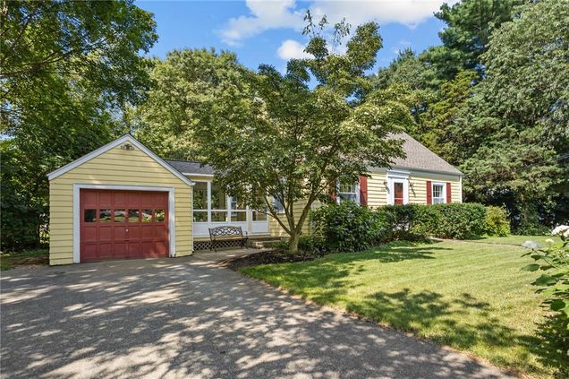 944 Greenville Avenue Smithfield, RI House Active - Photo 1 of 45. Opens carousel modal