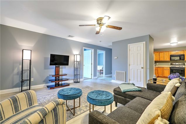 1556 North Main Street Street Unit 7