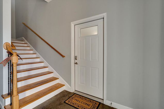 229 Delmont Street Unit 159 Chattanooga, TN Condo Sold - Photo 1 of 23. Opens carousel modal
