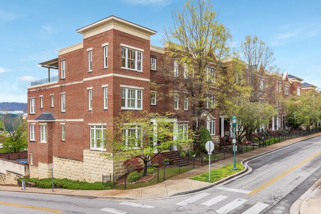 299 Cherry Street Chattanooga, TN Townhouse Sold - Photo 1 of 70. Opens carousel modal