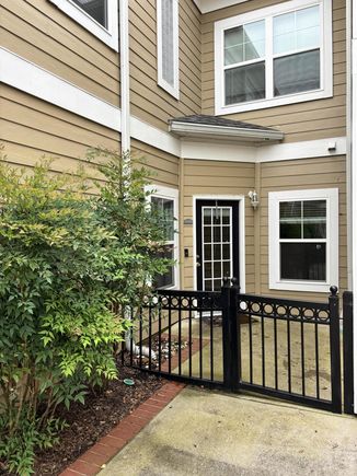 4104 Regency Court Chattanooga, TN Condo Active - Photo 1 of 20. Opens carousel modal