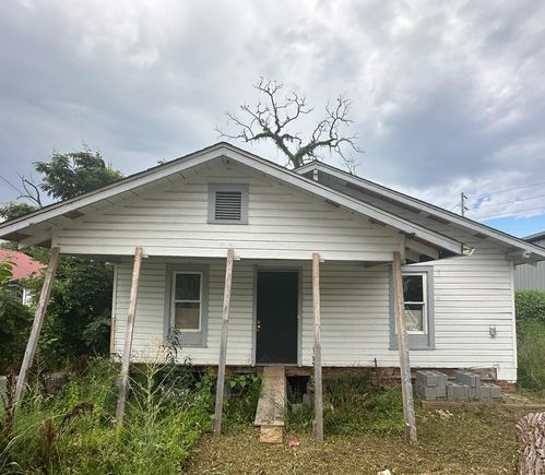 509 W Gordon Avenue Rossville, GA House Active - Photo 1 of 1. Opens carousel modal