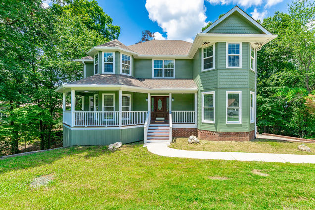 9235 Shay Cove