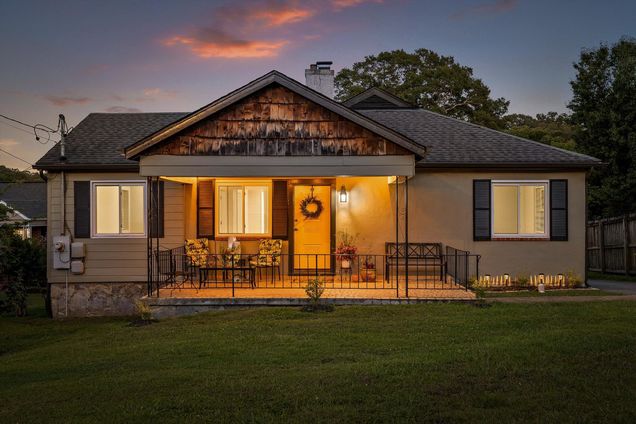 408 Broughton Street Chattanooga, TN House Active - Photo 1 of 67. Opens carousel modal