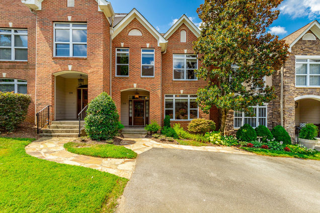 216 Shady Ridge Lane
