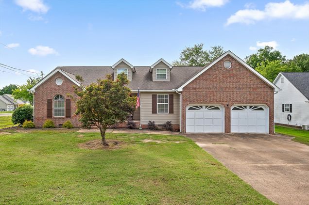 338 Chapman Road Ringgold, GA House Active - Photo 1 of 35. Opens carousel modal