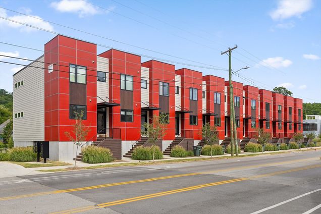725 N Market Street Unit 5 Chattanooga, TN Condo Active - Photo 1 of 57. Opens carousel modal