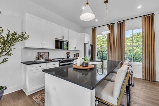 624 Belle Trace Circle Unit 105 Chattanooga, TN Townhouse Active - Photo 1 of 29. Opens carousel modal