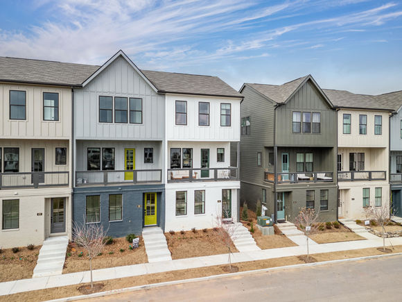147 Peerless Avenue Unit 123 Chattanooga, TN Townhouse Active - Photo 1 of 22. Opens carousel modal