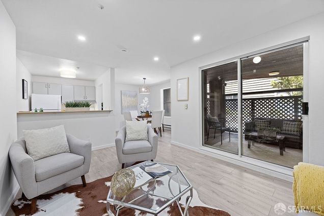 2901 Macarthur Boulevard Unit 104