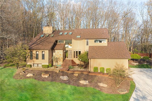 409 Jamesborough Drive Fox Chapel, PA House Sold - Photo 1 of 25. Opens carousel modal