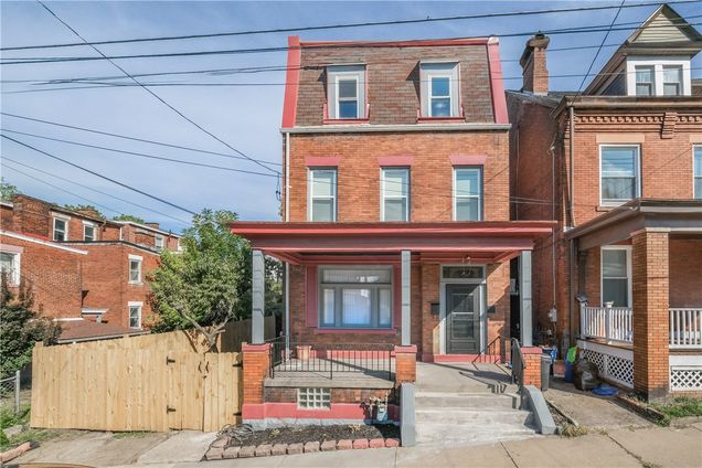 1256 Superior Ave