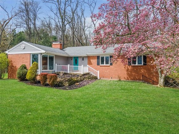 305 Buckingham Rd