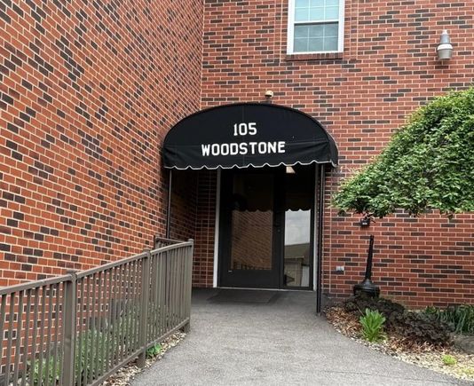 105 Woodstone Lane Unit 61