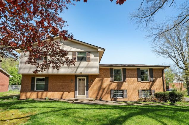 116 Thornberry Drive