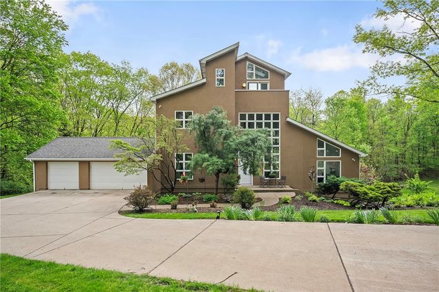 100 Trillick Way Economy, PA House Sold - Photo 1 of 48. Opens carousel modal