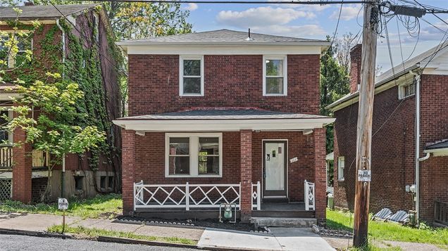 111 Maywood St