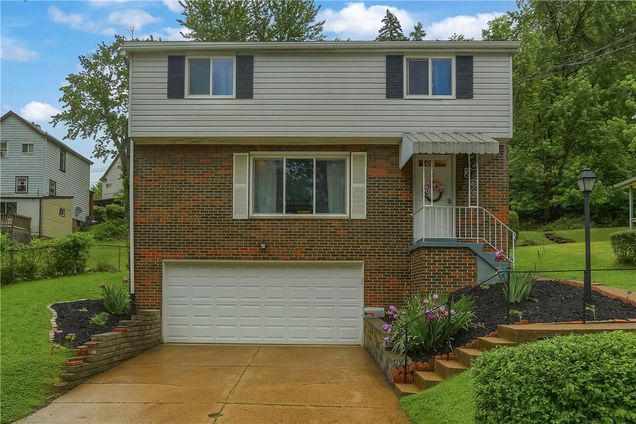 2 Sunnyside Dr Braddock Hills, PA Multifamily Sold - Photo 1 of 29. Opens carousel modal