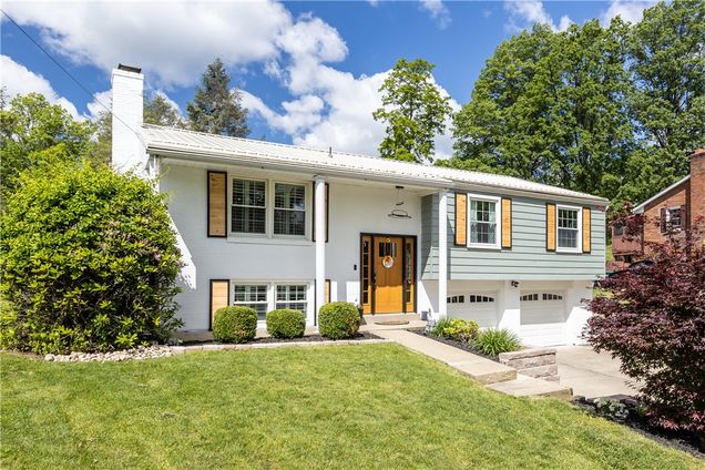 22 Green Crescent Dr South Strabane, PA House Sold - Photo 1 of 43. Opens carousel modal