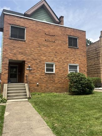 5839 Darlington Rd Unit 2 Squirrel Hill, PA Apartment Active - Photo 1 of 19. Opens carousel modal