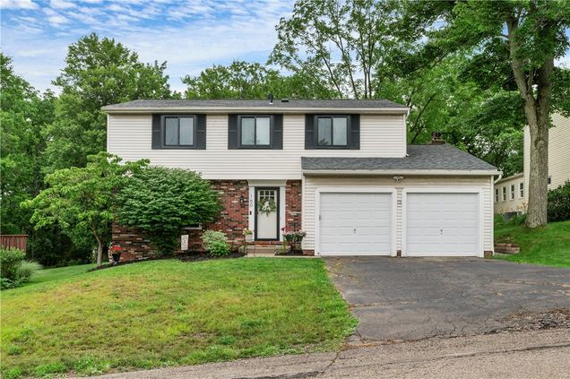 160 Walden Way