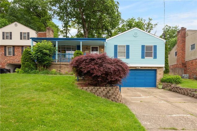 1064 Glen Oak Dr Bethel Park, PA House Active - Photo 1 of 49. Opens carousel modal