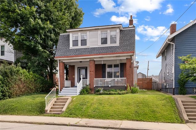 925 Fordham Ave Pittsburgh, PA House Active - Photo 1 of 33. Opens carousel modal