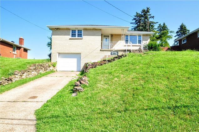 16 Jackson Dr