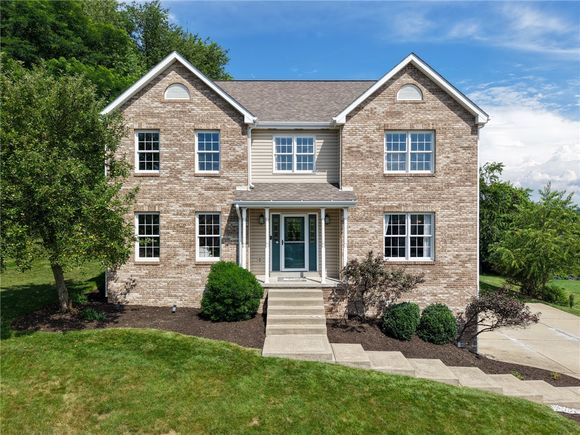 815 Graywyck Dr