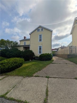 725 Chartiers St Unit 3 Bridgeville, PA Apartment Active - Photo 1 of 14. Opens carousel modal