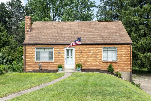 411 Horning Road Bethel Park, PA House Active - Photo 1 of 32. Opens carousel modal