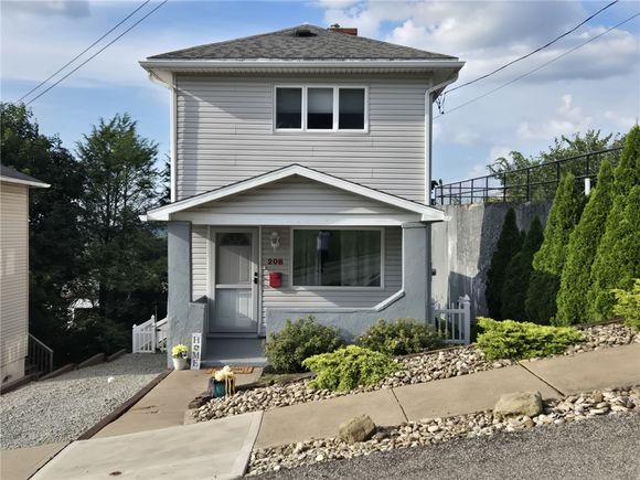 208 W Miller Ave