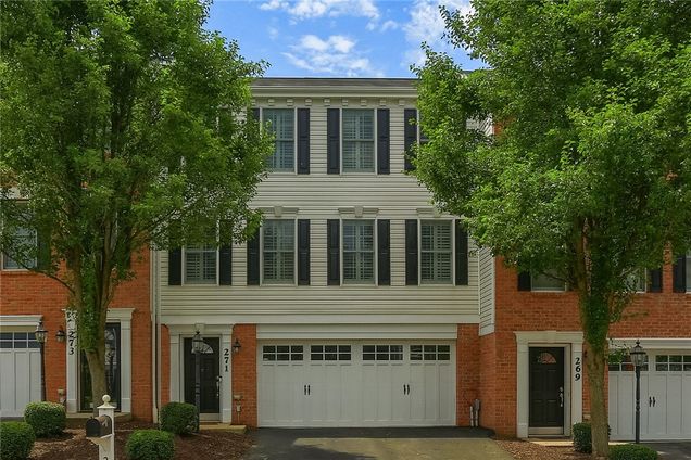 271 Overlook Ct Robinson Twp, PA Townhouse Active - Photo 1 of 27. Opens carousel modal