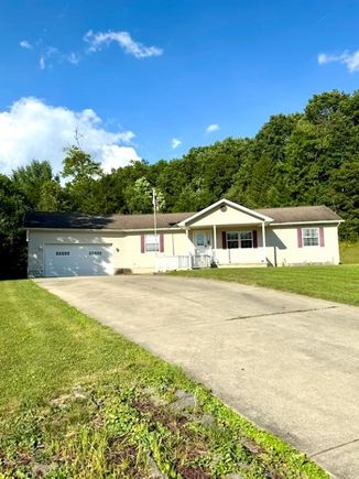 160 Alison Dr