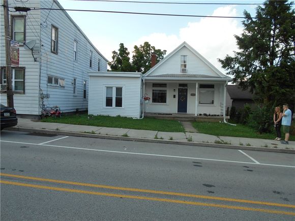 206 Depot St
