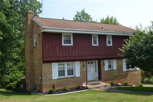 229 Yarrow Ln