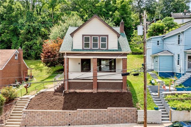 232 Saint Clair