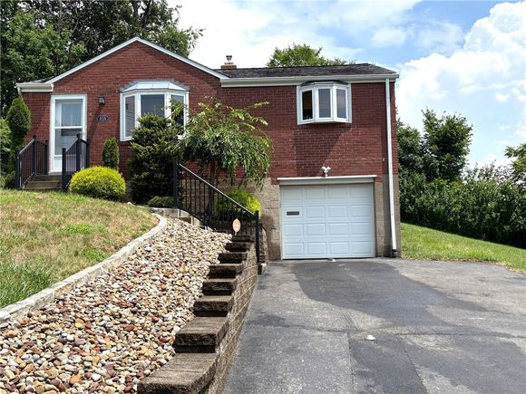 515 Glen Shannon Dr Castle Shannon, PA House Active - Photo 1 of 20. Opens carousel modal